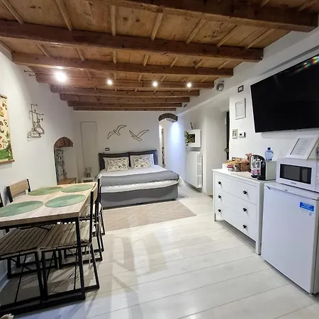 Casa شقة