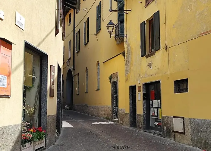 Casa *